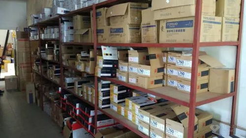 英信五金 專注高端零售，品質與服務的雙重承諾